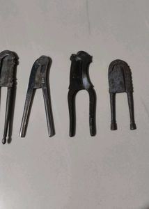 Nut Cutter