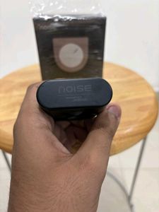 Noise Earbuds - Black