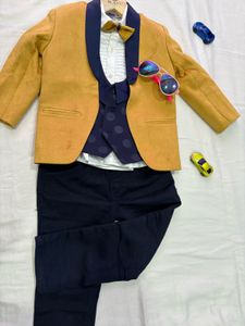 Toddler Boy&#39;s Blazer Set