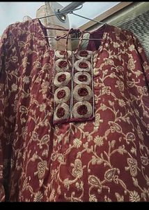 Elegant Maroon &amp; Gold Kurta