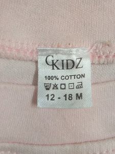 KIDS T-SHIRT Extremely New