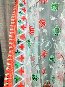 Beautiful White Net Dupatta With Embroidery