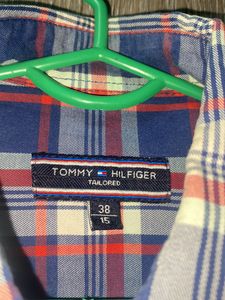 Tommy Hilfiger 👕 With Small And Fine Checks