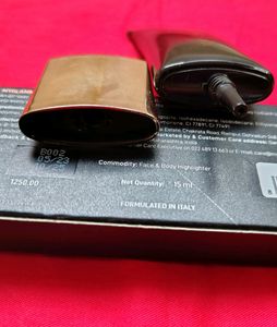 Manish Malhotra Face&amp; Body Highlighter