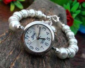 Bracelet+watch=wristlet