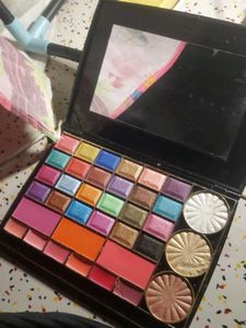 Makeup Palette