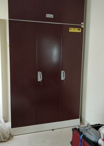 Godrej Interio Slimline Almira 3 Door With Top Com