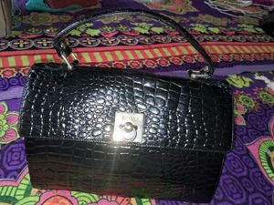 GLOSSY ALLIGATOR HAND BAG