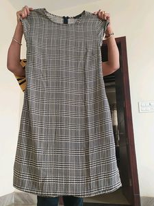 Wardrobe Brand Black And White Combination Dress