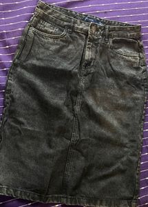 TokyoTalkies Charcoal Midi Denim Skirt For Women