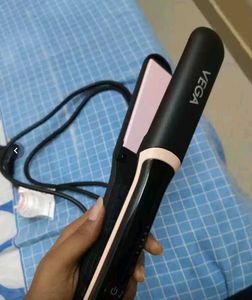 Vega Hair Straightener