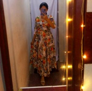 Beautiful Shiny✨✨ Soft  Floral Gown 🌹🌹