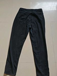 destroyed Black jeans for women