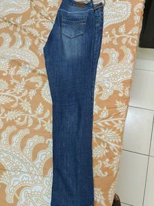 H&amp;M Women Tshirt With Lee Cooper Jeans Combo