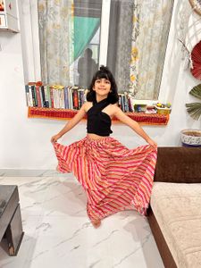 Girls/women Striped Skirt Set