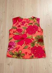 Floral Print Sleeveless Top