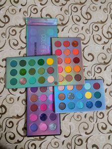 4-in-1 Eye Shadow Pallete