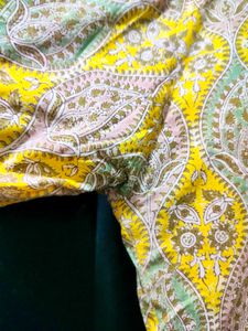 Women&#39;s Knee-length Kurta With Embroidered Yoke