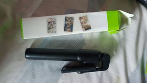 NEW SELFIE STICK R1