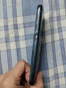 Redmi 4 - Display Damaged - Bs Folder Lgwana Hai
