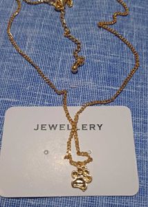 🐾 Dainty Golden Paw Charm Necklace 🐾