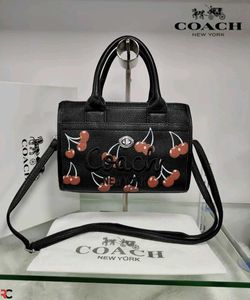 COACH CARGO TOTE BAG WITHOUT BOX