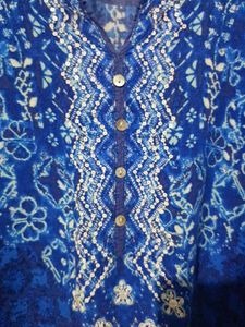 Sabhyata Kurta With Beads &amp; Sequins Embellishments