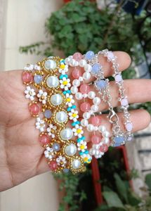 ₊˚⊹౨ handmade beaded bracelets ৎ ₊˚⊹