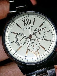 Brand New Watch Looks Premium And Good Condition