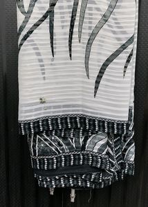 Black And White Saree For Daily Use