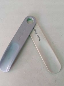 Hush Puppies 2 Shoe Horns - Unused