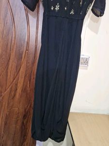 Elegant Black Embellished Dress Medium size
