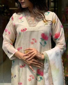 Tabby Silk Floral Kurta Set