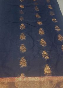 Elegant Black &amp; Gold Saree