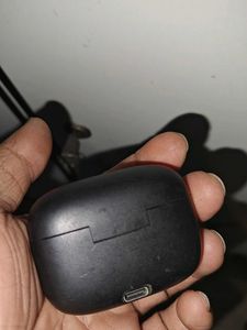 jbl Airbuds not working