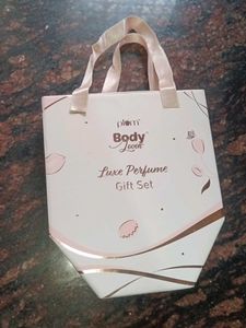Plum Body Lovin&#39; Luxe Perfume Gift Set