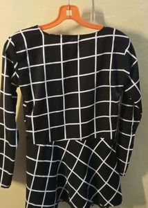 Women Round Neck Tshirt
