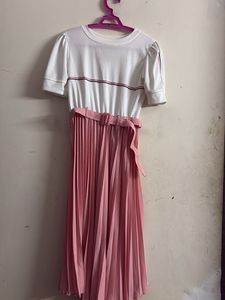 Pink Pleated Casual Dress