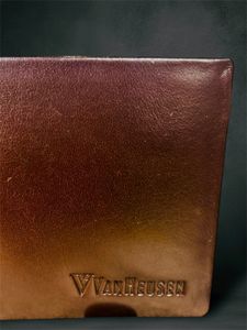 Van Heusen Genuine Leather Wallet Men&#39;s Wooden Box