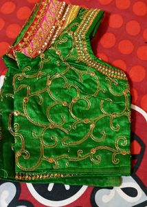 Sale- Red Heavy Saree with green blouse