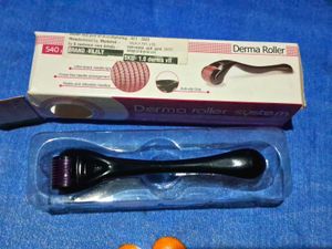 Derma Roller.