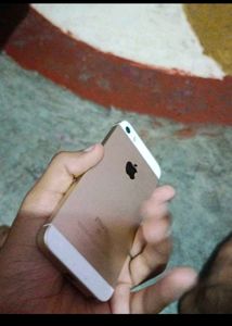 iPhone 5s - Gold - Good Condition