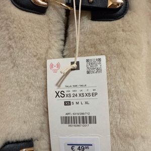 Zara Cream Faux Fur Fireman clasp Jacket