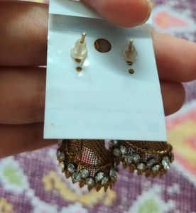 Golden Net Design Earrings