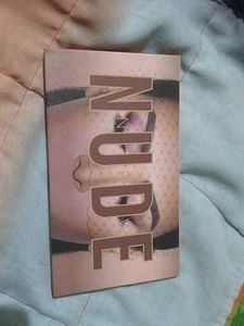 Nude Eyeshadow Palette