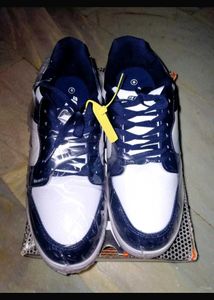 Men Colourblocked Black And White Sneakers.
