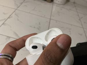 Apple AirPods (3rd generation)