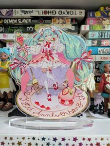 Hatsune Miku 15th Anniversary Figure