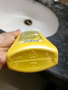 Vaseline deep Moustiser