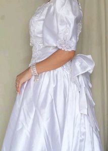 Elegant Bridal Gown
